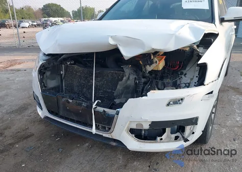 2015 Audi Q3 2.0T Premium Plus из США, поврежденный, VIN WA1GFCFS4FR010231